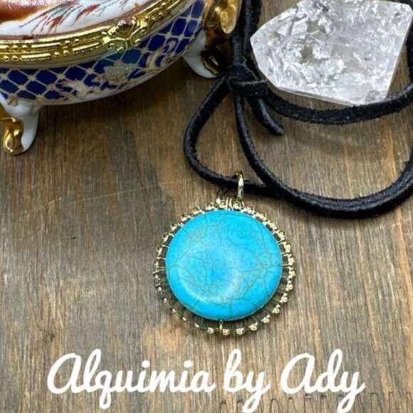 Alquimia Turquoise Pendant Necklace - Picture 2 of 2